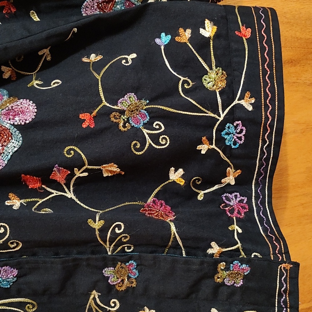 Stunning Quacker Factory Beaded Shacket Navy Embroidery Butterfly Cotton India L - Picture 10 of 16